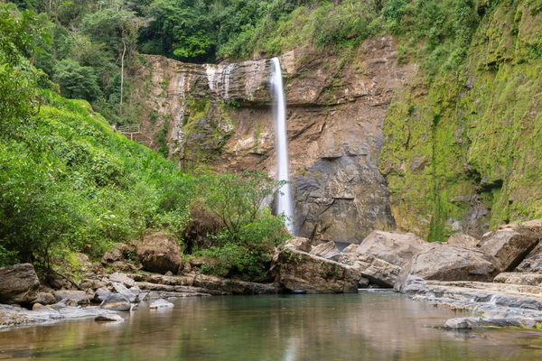 DMA Value Vacations Travel & Tours Inc.: Costa-Rica-Stock-Image-Waterfall